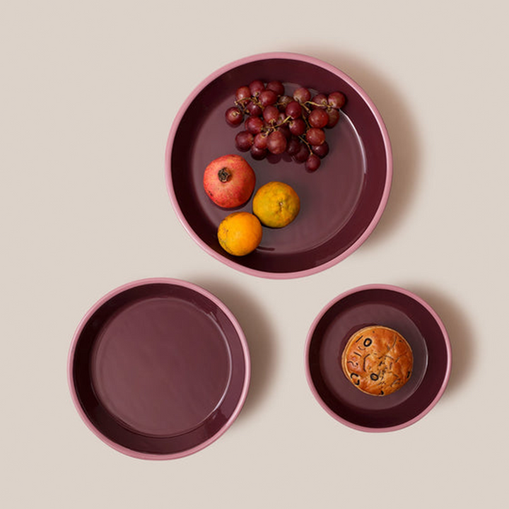 Amari Pedestal Platter Burgundy - M | Tableware