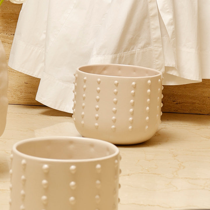 Ivory Gaia Dotted Planter - M
