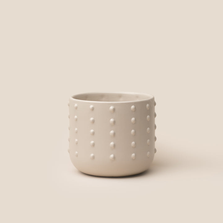 Ivory Gaia Dotted Planter - M