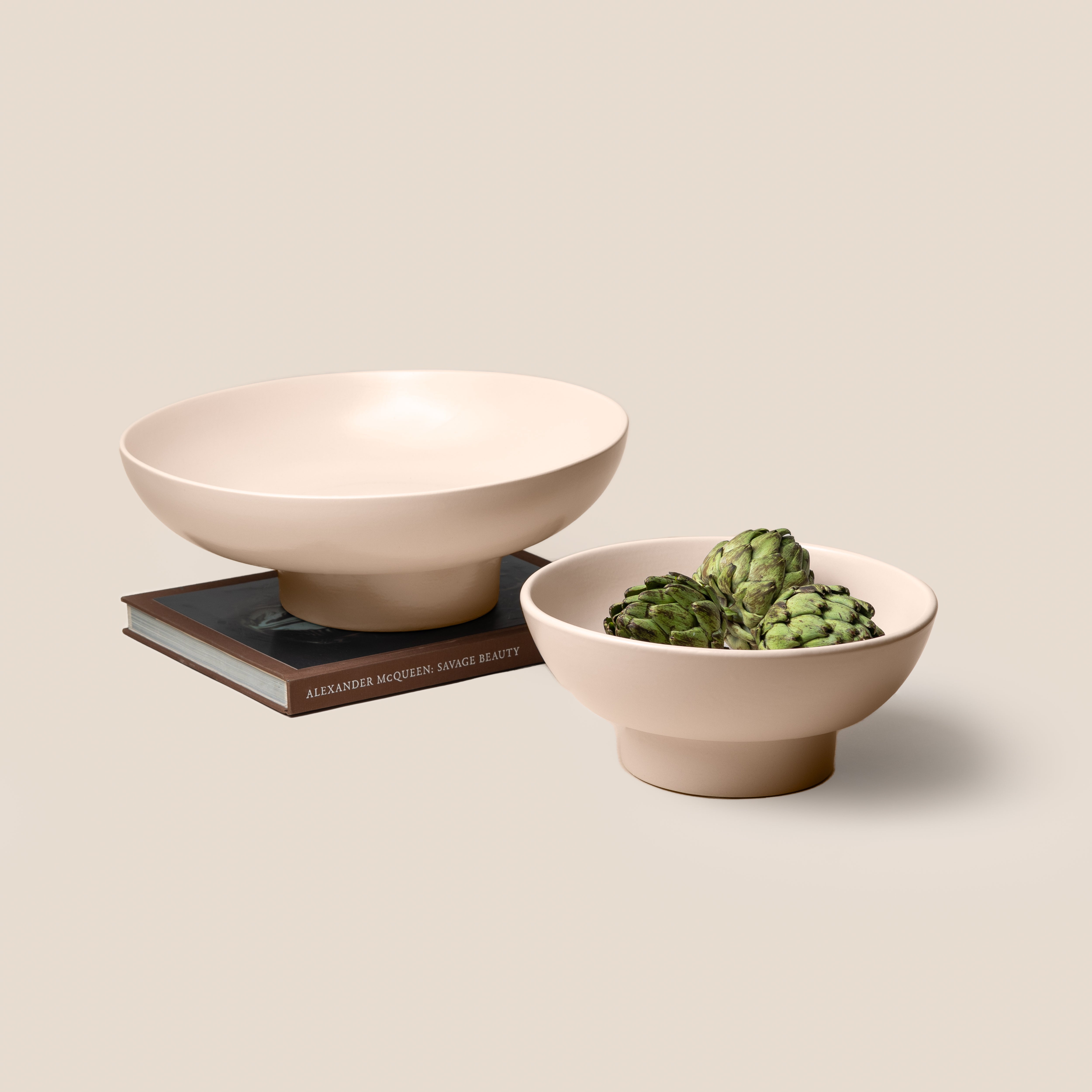 Ivory Gaia Pedestal Bowl - M