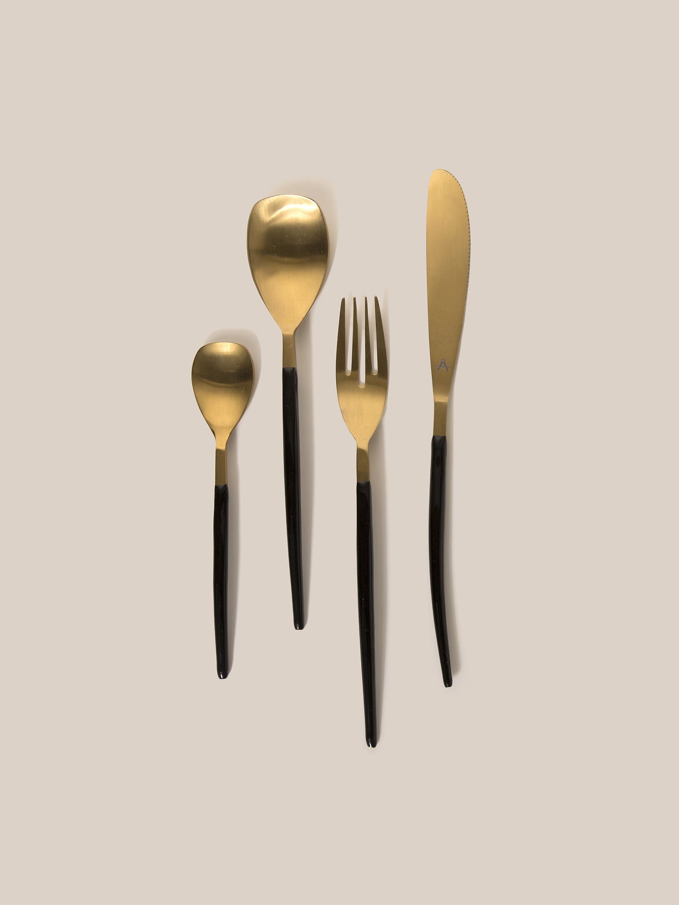 Decorative Flatware Sets | Modern Flatware Sets Online | Artisan Lab ...